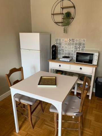 Chambre Calme Au Coeur D'Ussel 于塞勒 外观 照片